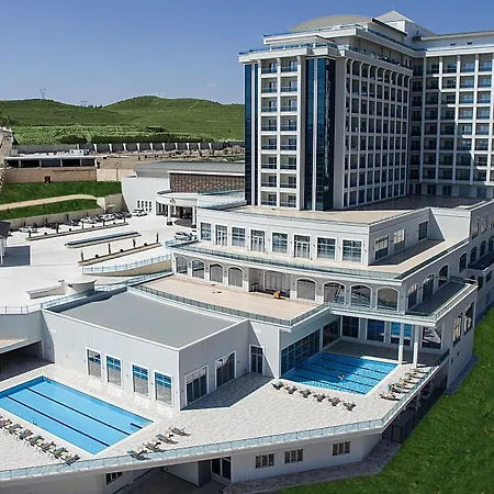 Alila Deluxe Thermal & 아피욘