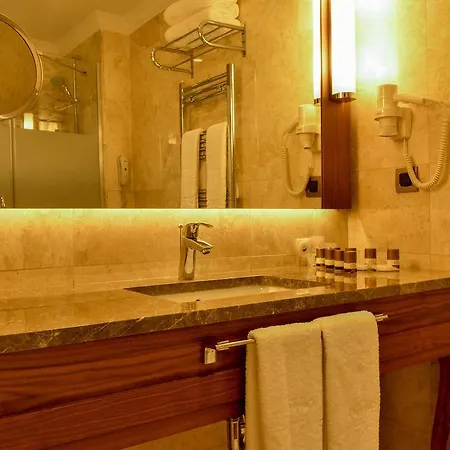 Alila Deluxe Thermal Hotel & Spa Hotel